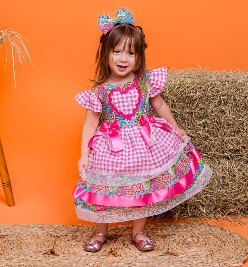 Vestido de luxo Junino xadrez rosa infantil bebê São João